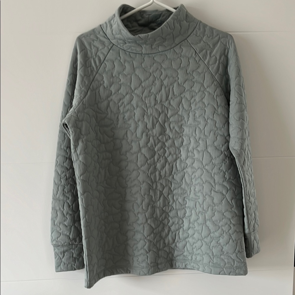 Quilted Women's Sweater in Gray